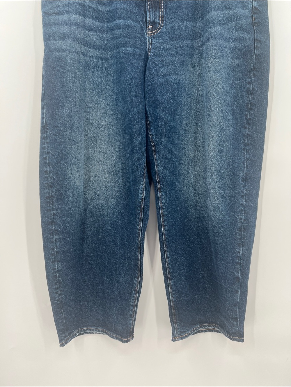 Size 18  American Eagle Barrel Jeans - Picture 3 of 9